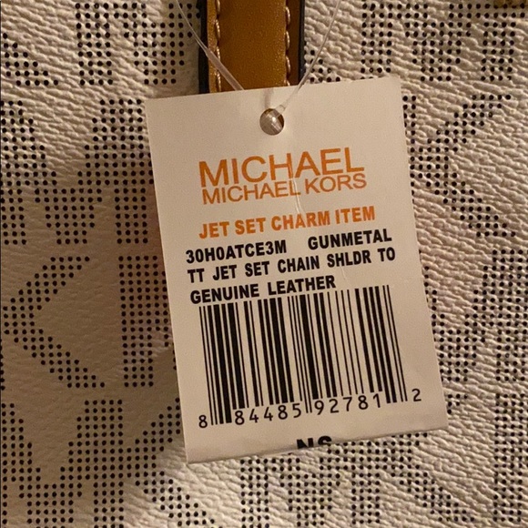 Michael kors white chain shoulder purse - Picture 2 of 3